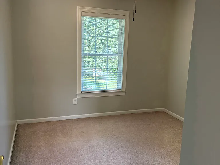 5065 Cramer Woods Dr — Photo 23