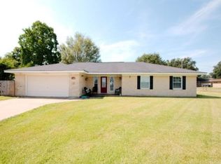340 Meadowlawn St, Bridge City, TX 77611
