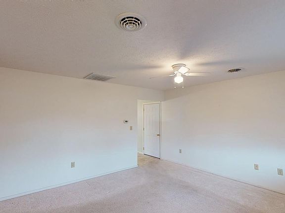 3rd image of 73 Redwood Ln