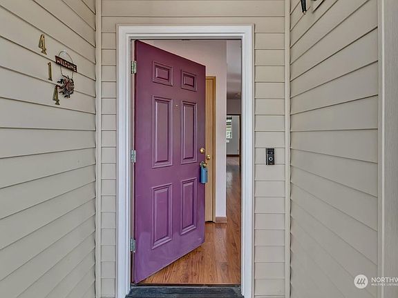 2nd image of 4714 Mill Pond Drive SE #414