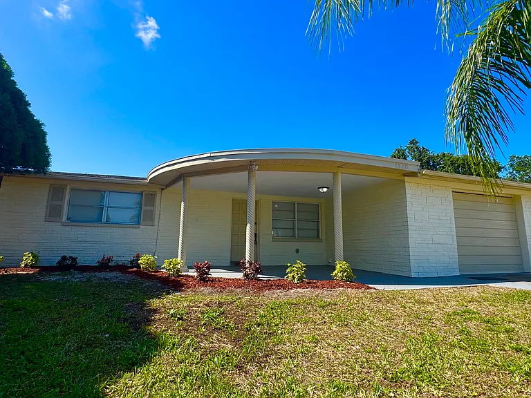 3548 Umber Rd — Photo 2