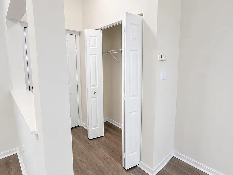 604 Moonglow Rd #102 — Photo 4