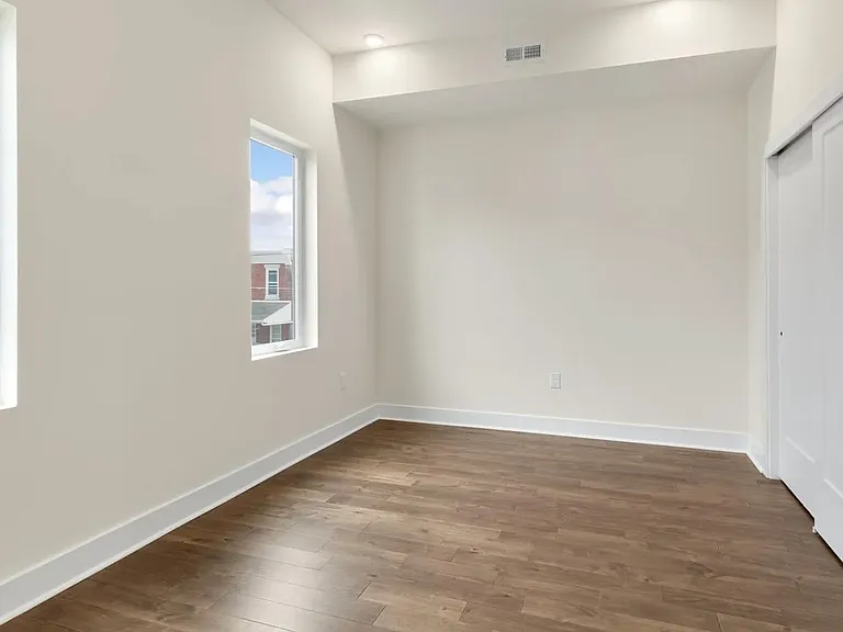 2719 Lefevre St — Photo 13