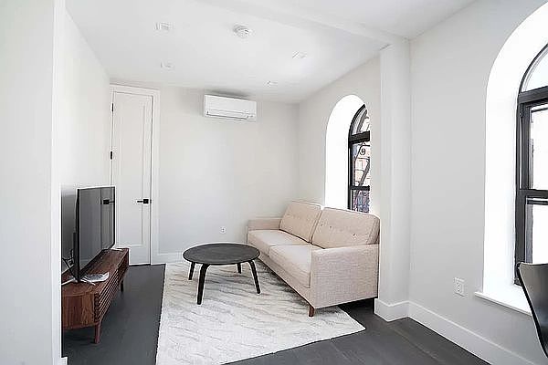 1st image of 334 E 105th St #7