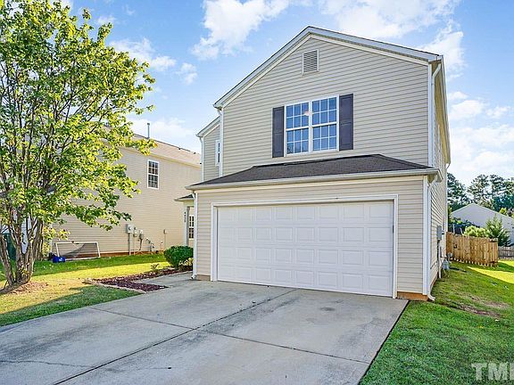 2nd image of 4820 Rockport Dr