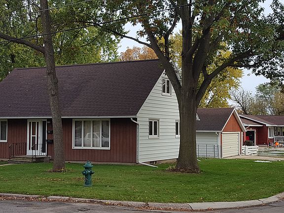 2nd image of 1141 N Ave NW