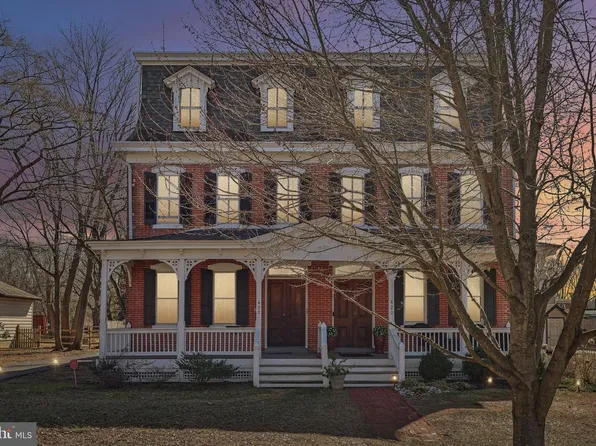 422 Summer Ave, Edgewater Park, NJ 08010