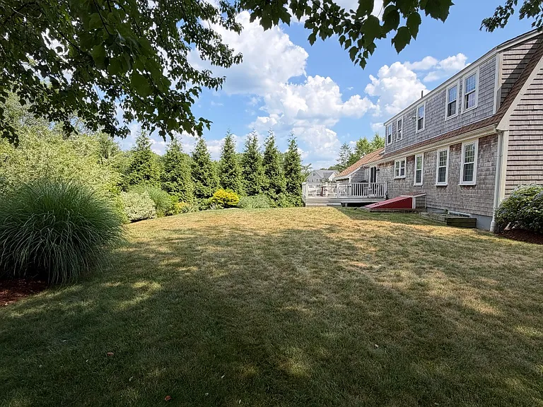 14 Indian Rd — Photo 16