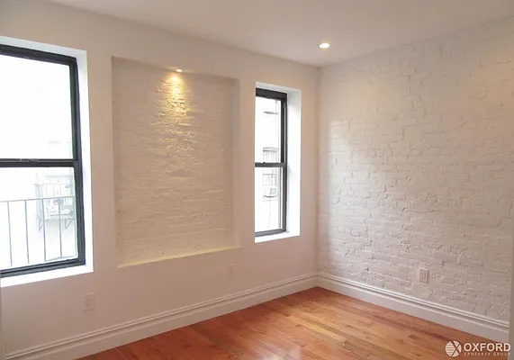 Rented by Oxford Property Group | media 7