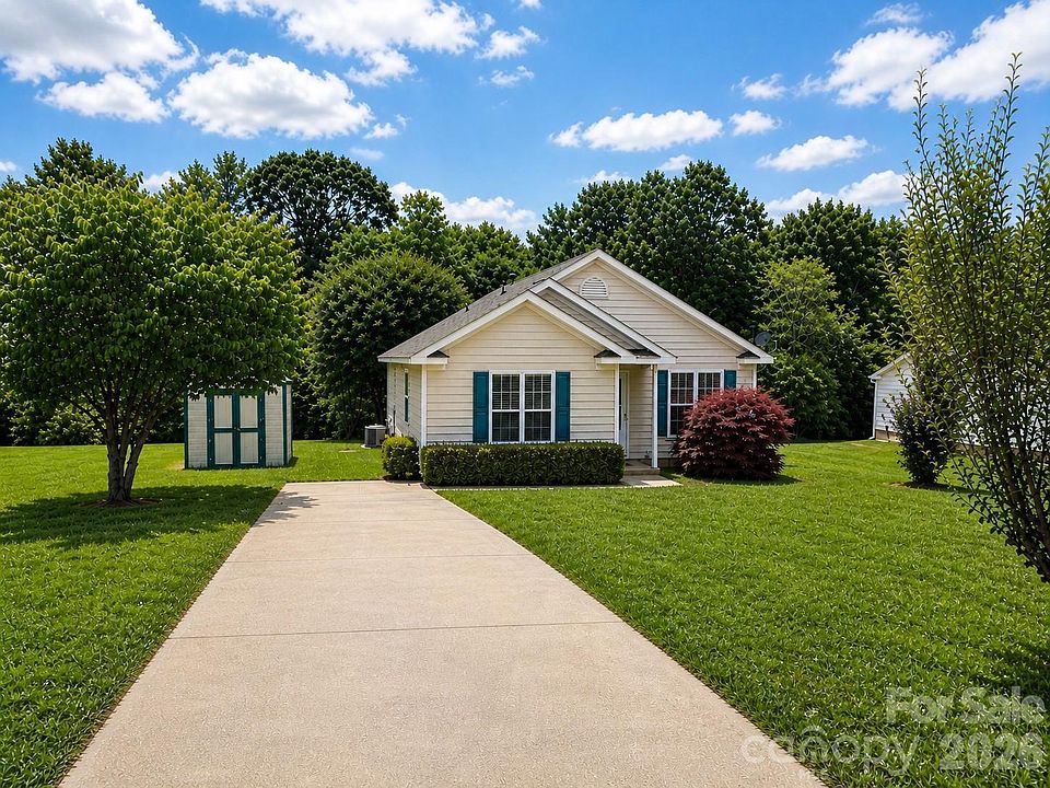 1st image of 3024 Dairy Farm Dr