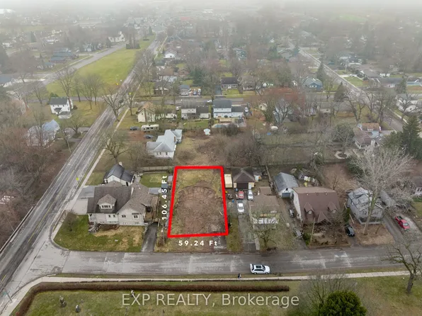 6254 Brock St, Niagara Falls, ON L2J 1W2