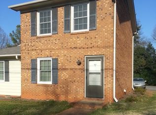 312B W 5th Ave, Lexington, NC 27292