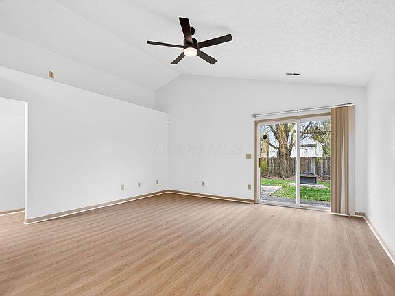 3rd image of 2064 Waymont Rd