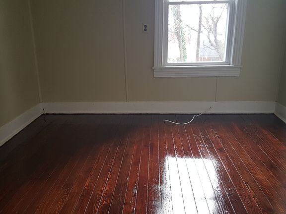 3rd image of 201 Gilmer Ave NW
