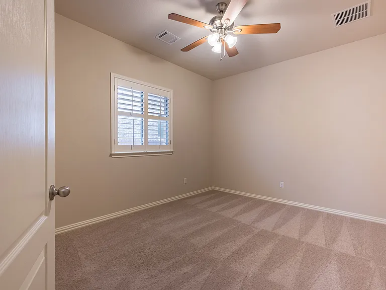 165 Lady Bird Ln — Photo 41