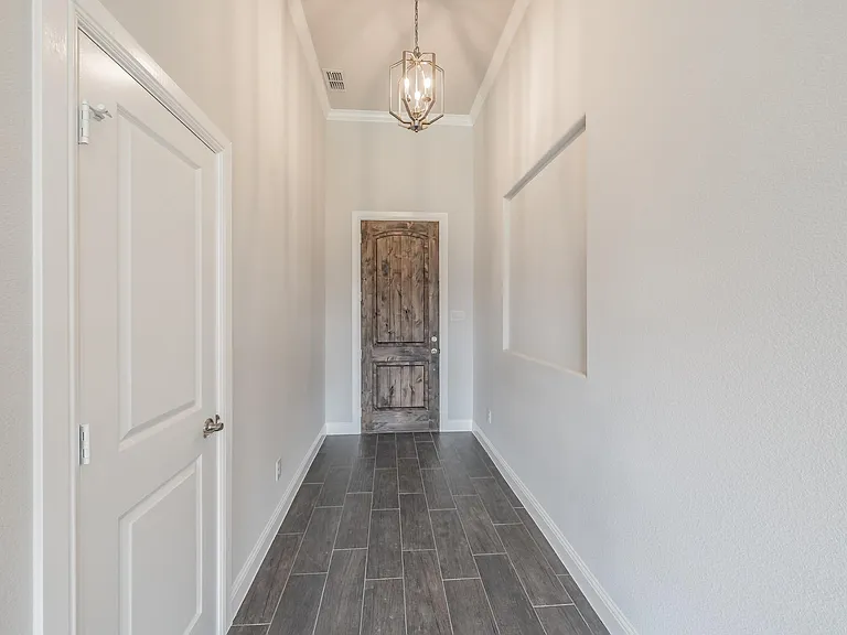 224 Gardenia Dr — Photo 18