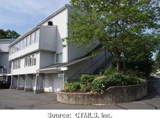365 Woodford Ave #B10, Plainville, CT 06062