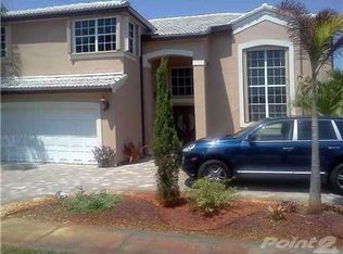 1042 SW 101st Ter, Pembroke Pines, FL 33025