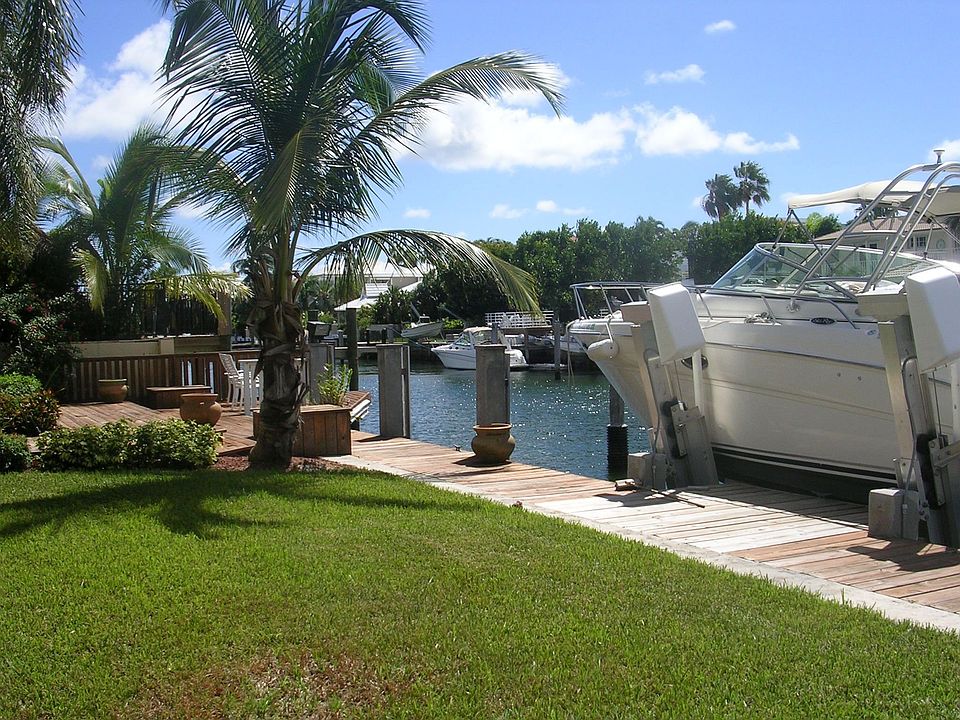 Dock View 14k LB Boat lift