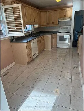 3 bed, $2,500 — Photo 2
