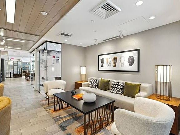 2nd image of 1120 Boylston St #4