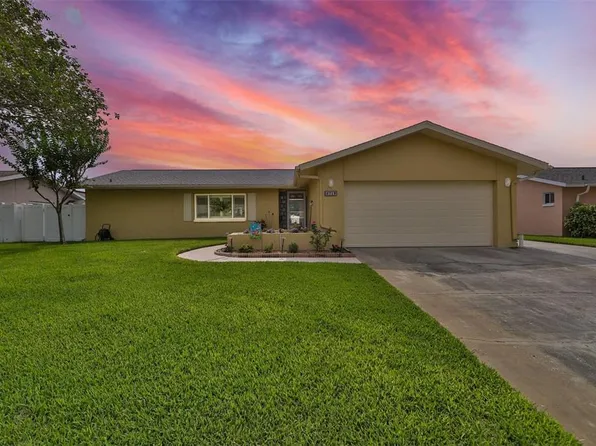 5719 16th Ln NE, Saint Petersburg, FL 33703