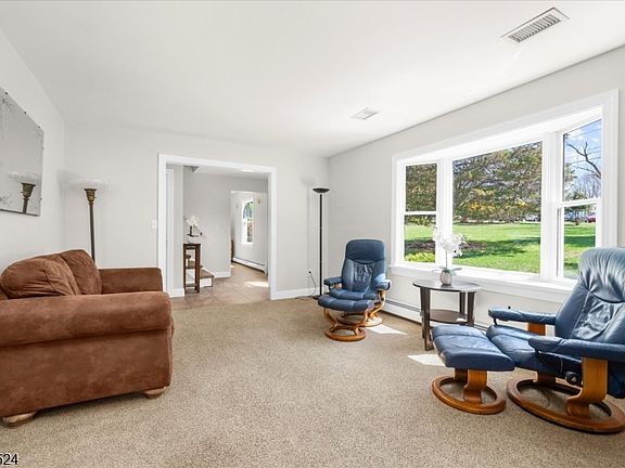 5th image of 20 Cedar Grove Rd