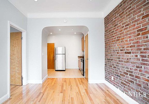 3rd image of 2228 1st Ave #3C