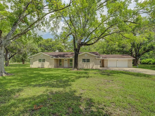 6907 Fm 2403 Rd, Alvin, TX 77511