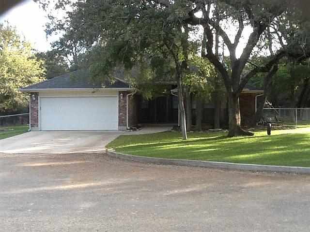1st image of 10 Willow Ct