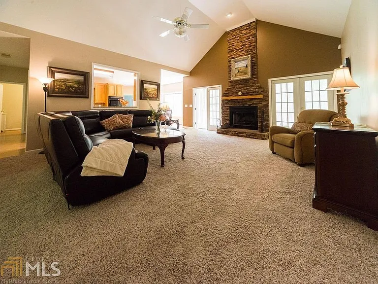 1525 New Hope Rd — Photo 9