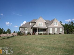 101 Plantation Ct, Lagrange, GA 30240