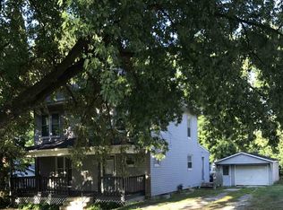 208 2nd St, Parkersburg, IA 50665