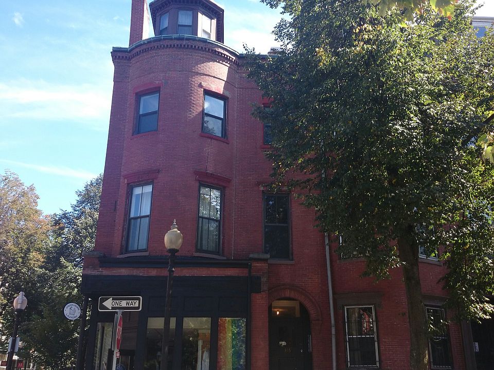 2nd image of 3 Union Park St