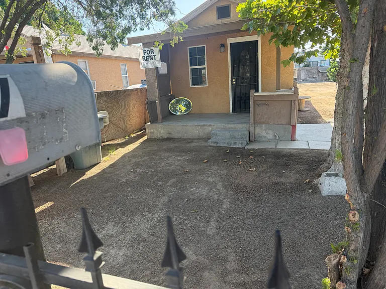 107 Clyde St #107 — Photo 7