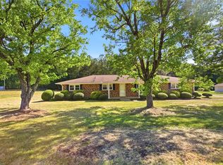 207 Greenmeadow Cir, Anderson, SC 29626