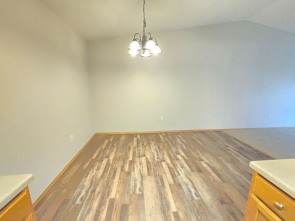 3rd image of 3225 S Sycamore Ave #203