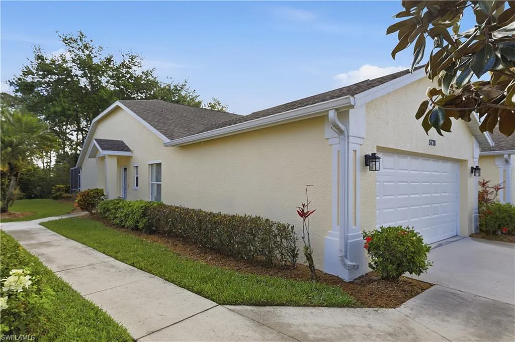 3 bed, 2.0 bath, 1450 sqft, $4,000 — Photo 2