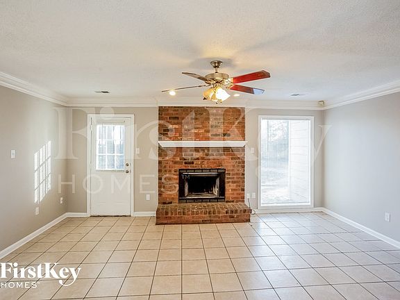 2nd image of 4644 Winter Park Dr