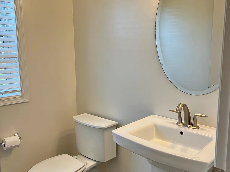 111 Aeropointe Ln — Photo 9