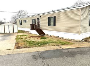 14 Bluebonnet Ln, Belton, MO 64012