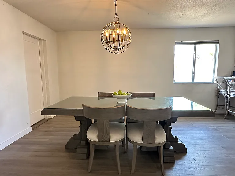 2802 E Dahlia Dr — Photo 3
