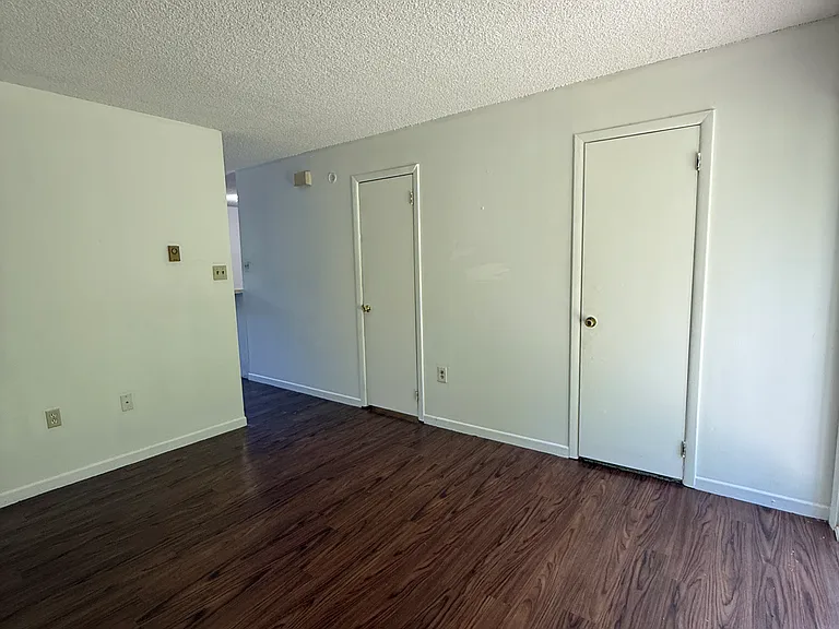 2111 Florence Ave #A — Photo 9