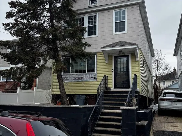 119-28 8th Avenue, College Point, NY 11356