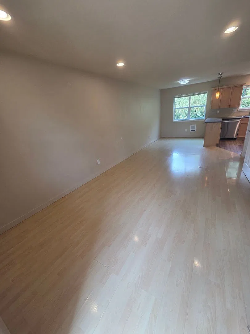 2180 Washington St — Photo 4