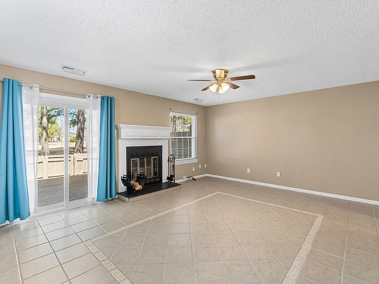 5092 Glenwood Way — Photo 16