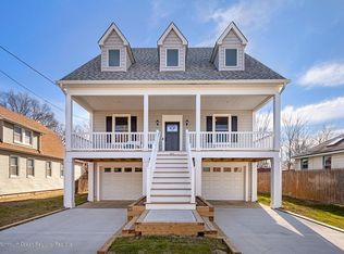 40 Monmouth Ave, Middletown, NJ 07748