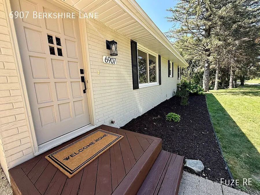 Remodeled 5BR/2BA Walkout Rambler Near Fish Lake Available Now! Lawn care Included! — Photo 3