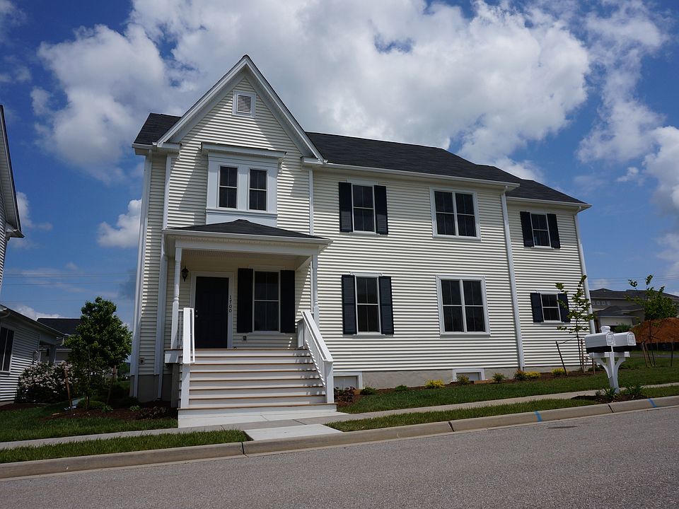 1st image of 1700 Honeysuckle Dr