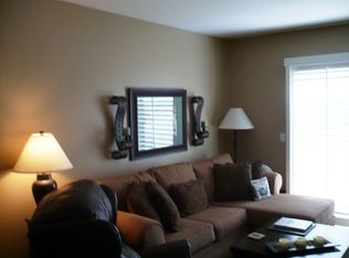 1214 Winged Foot Dr, Upland, CA 91786